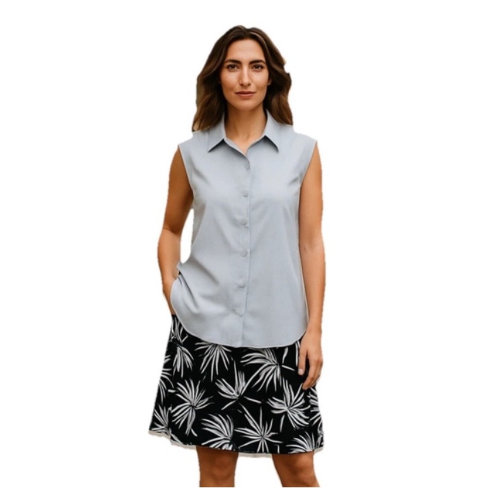 Eddie Bauer -Gray Sleeveless Tech Blouse-Golf, Outdoors, Travel-Size M